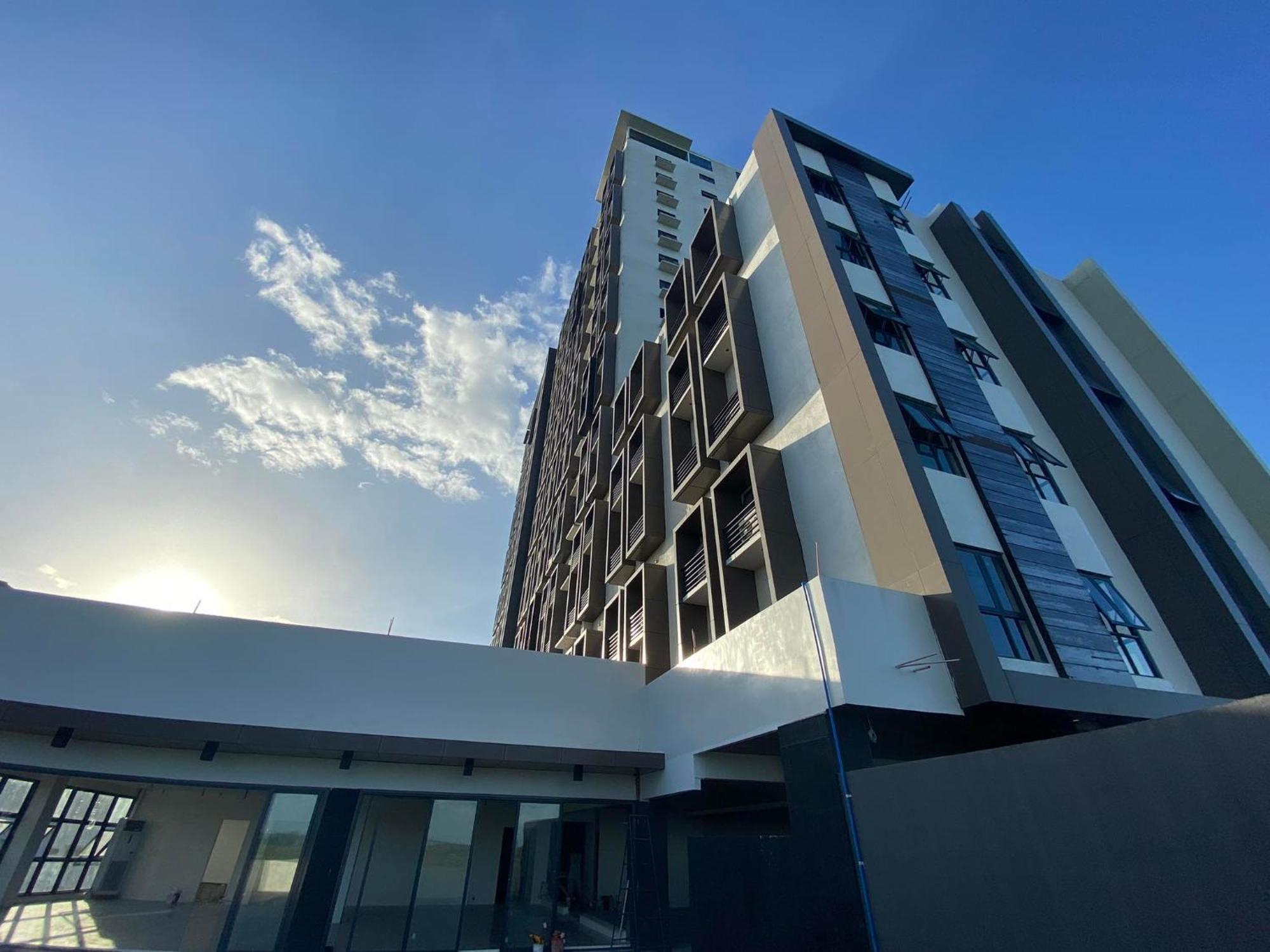 Elijah Hotel Dasmarinas Ngoại thất bức ảnh