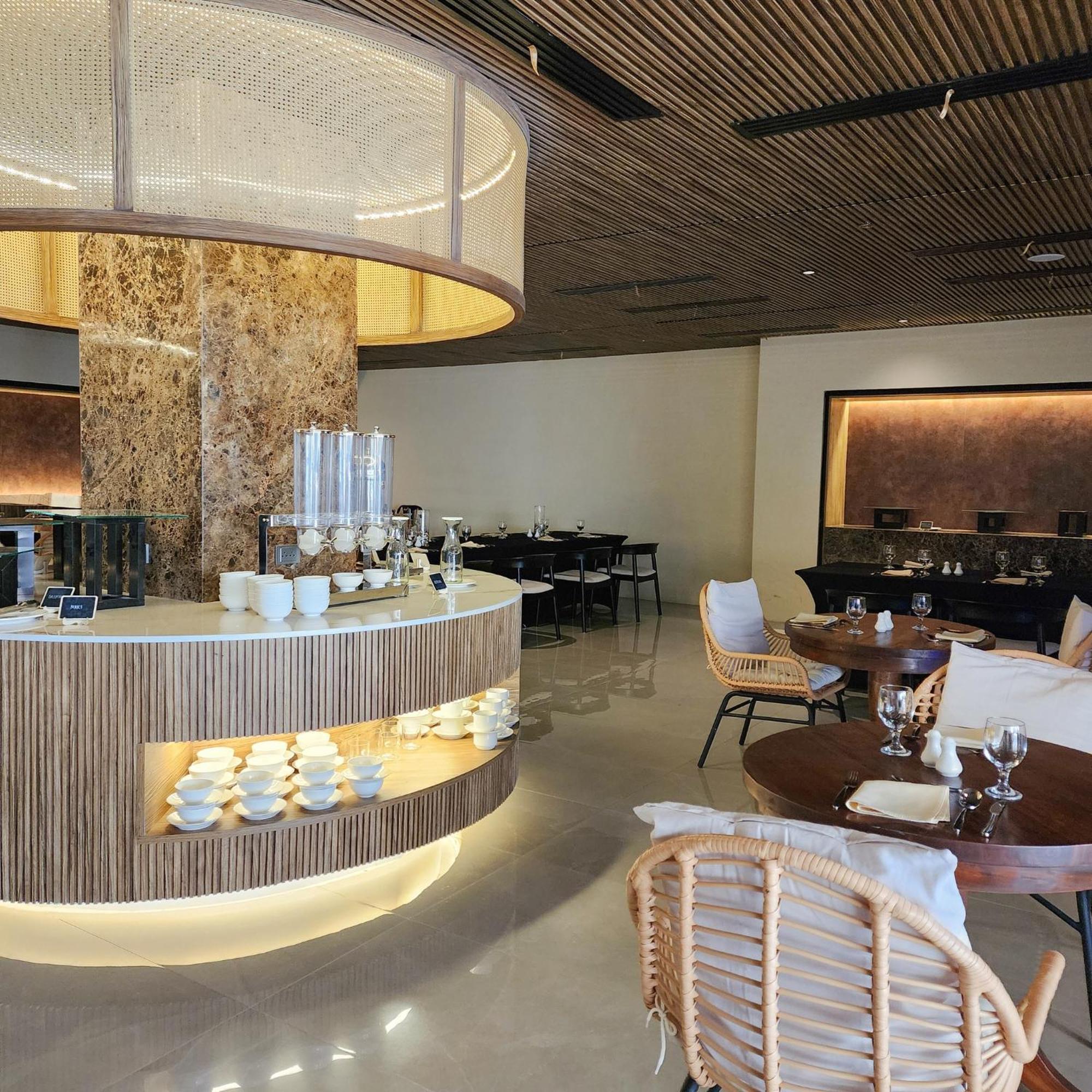Elijah Hotel Dasmarinas Ngoại thất bức ảnh