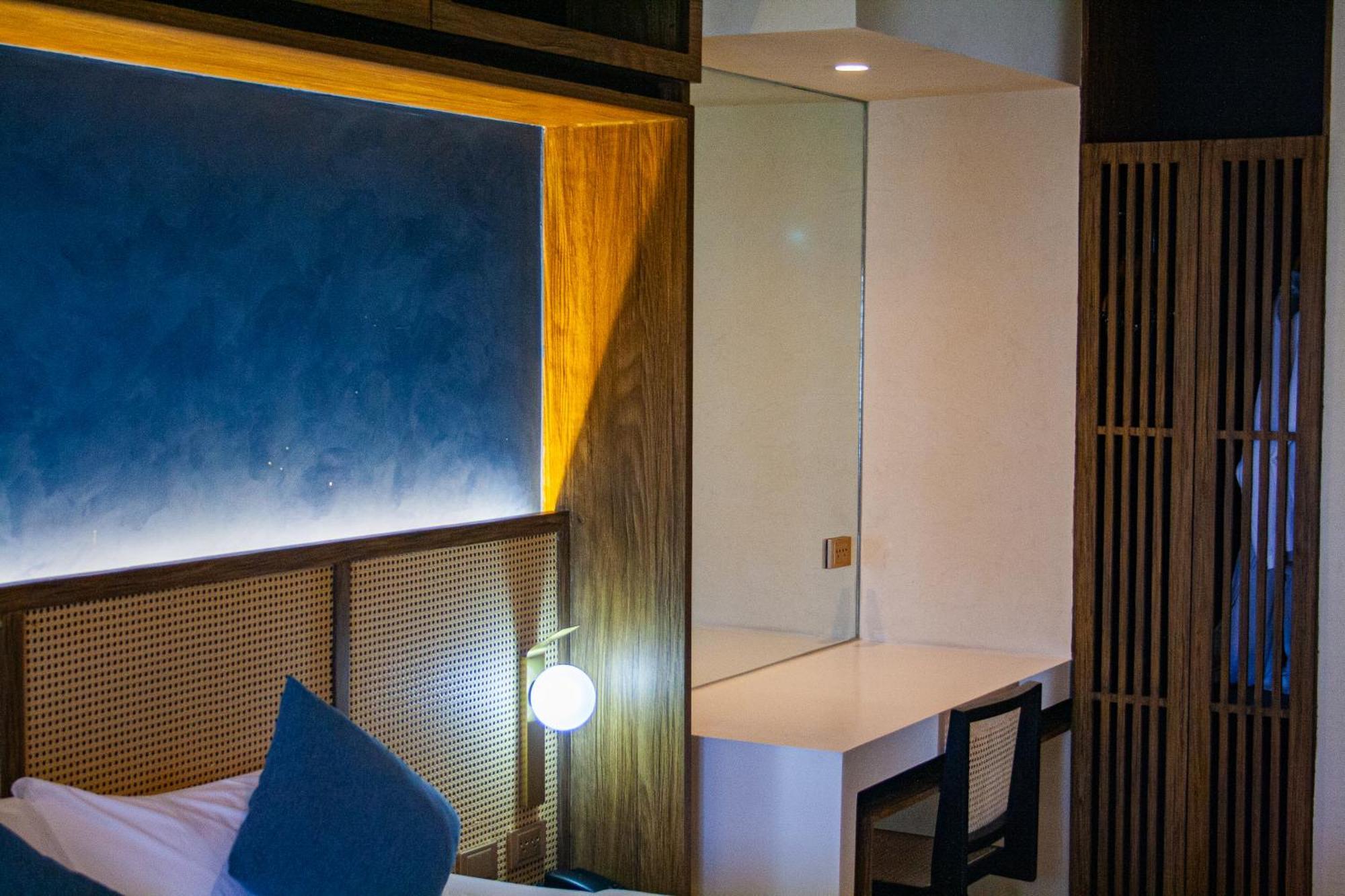 Elijah Hotel Dasmarinas Ngoại thất bức ảnh