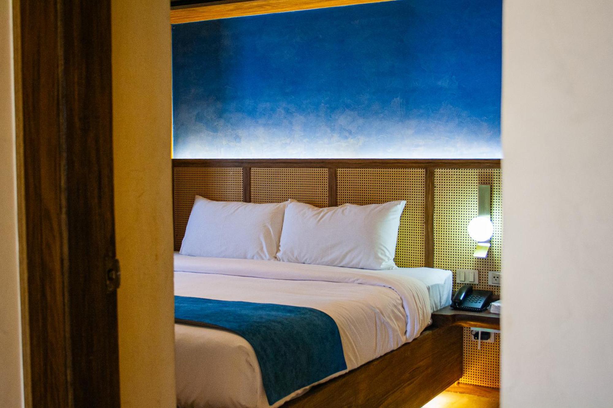 Elijah Hotel Dasmarinas Ngoại thất bức ảnh