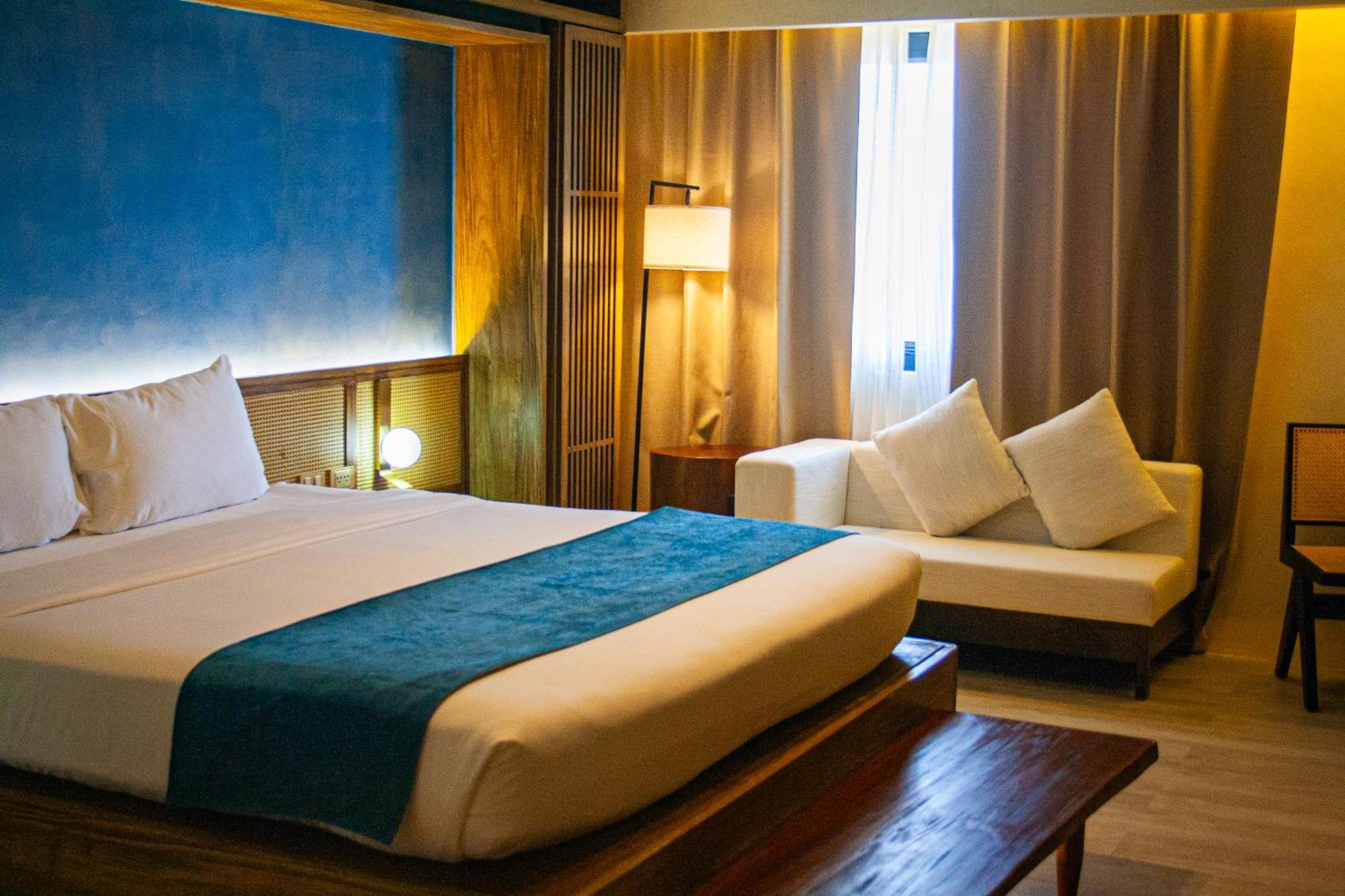 Elijah Hotel Dasmarinas Ngoại thất bức ảnh