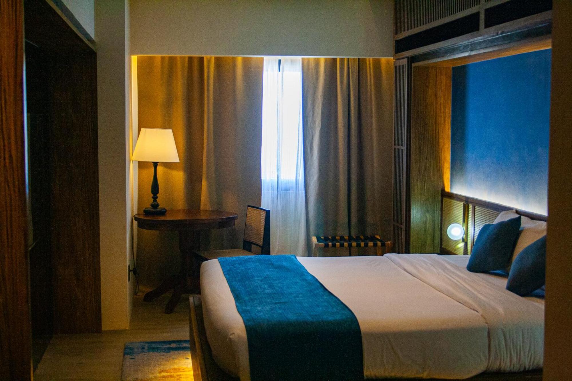 Elijah Hotel Dasmarinas Ngoại thất bức ảnh